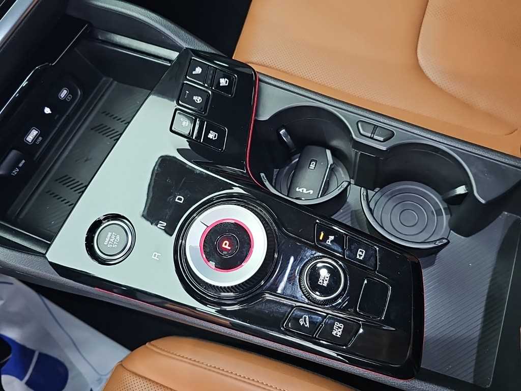 2023 Kia Sportage 2.0 Gris - Miniatura 8