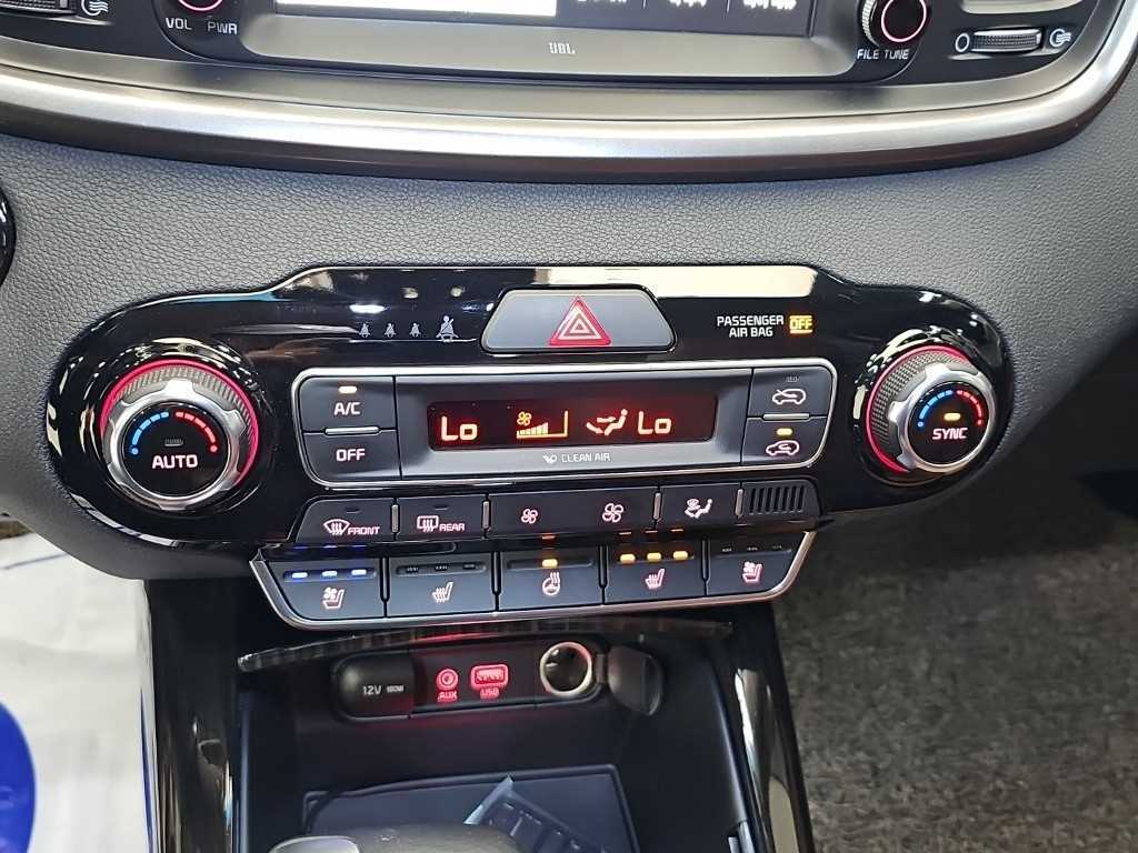2020 Kia Sorento Gasoline Blanco - Miniatura 10