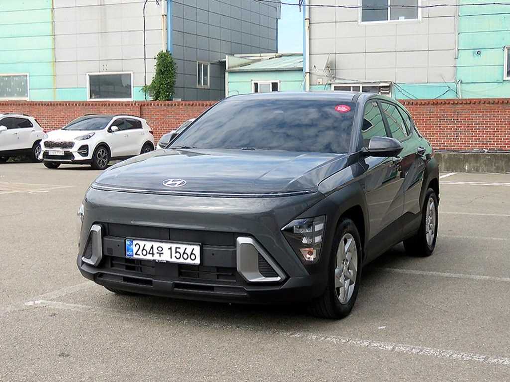 2023 Hyundai Kona New Gris - Imagen 1