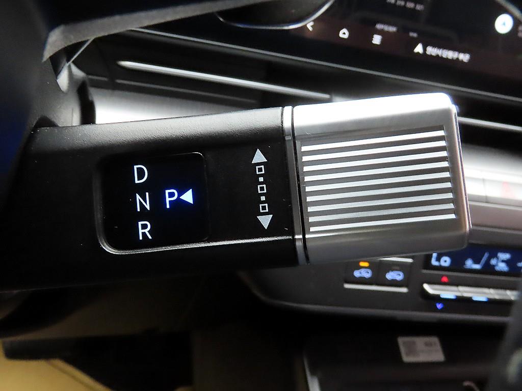 2023 Hyundai Kona 2.0 - Miniatura 10
