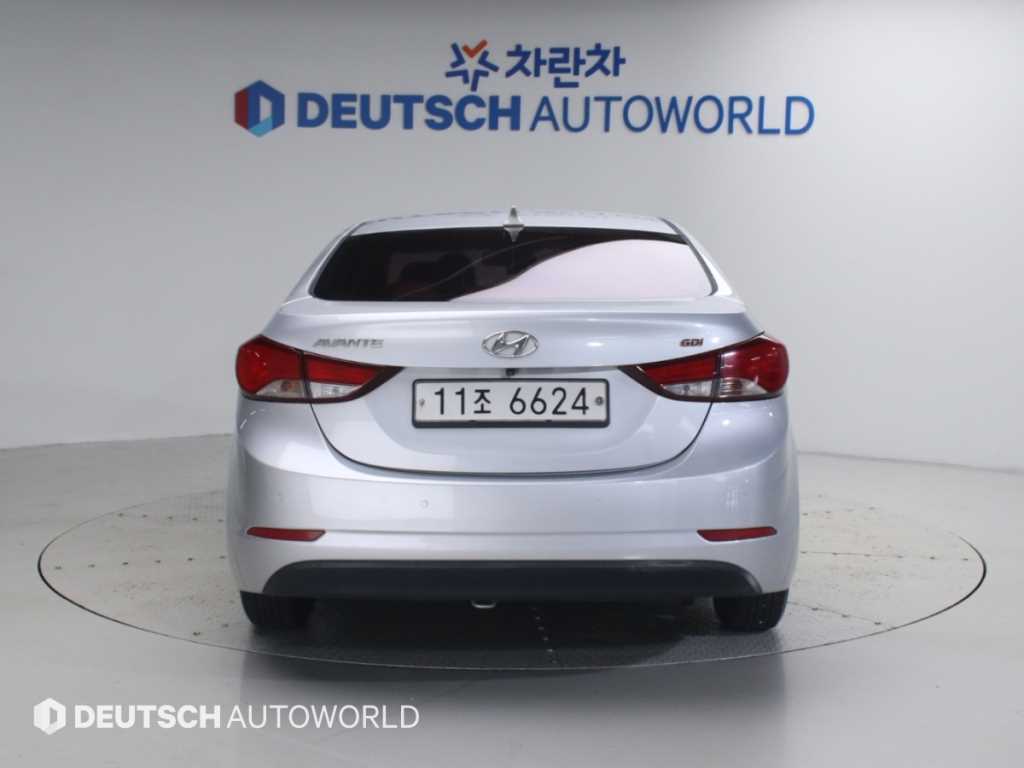 2015 Hyundai Avante 1.6 - Miniatura 4