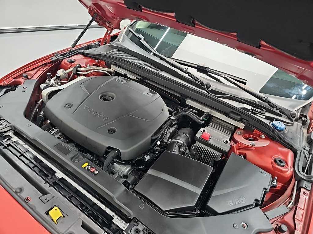 2020 Volvo V60 Ref 424777 Gasoline - Miniatura 5