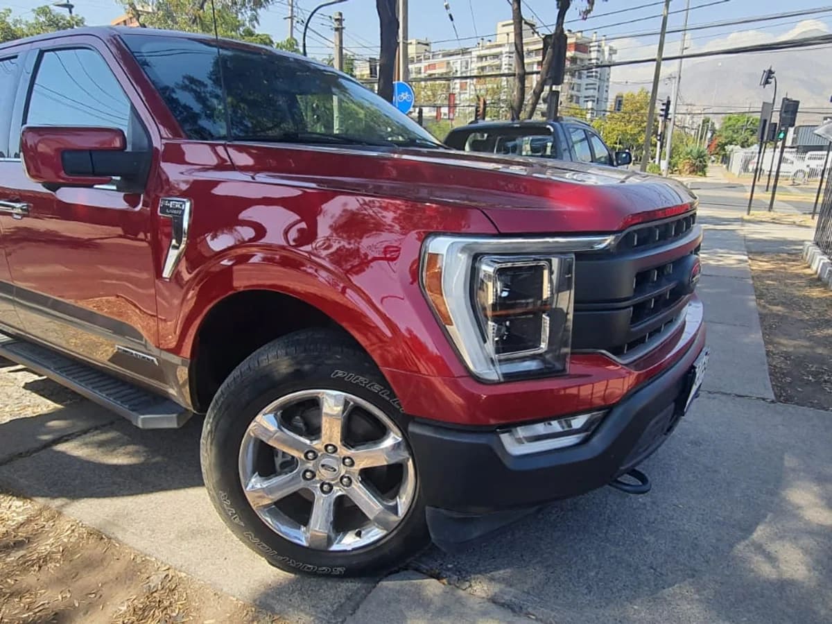 2022 Ford F-150 LARIAT Dorado - Miniatura 2