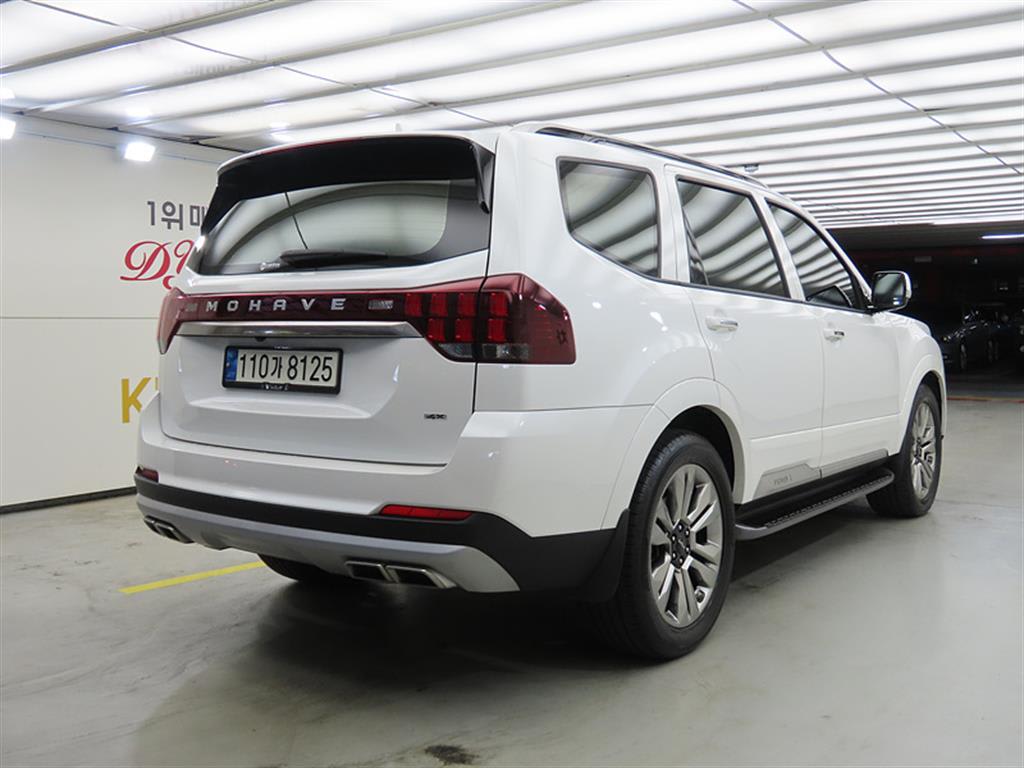 2022 Kia Mohave The Blanco - Miniatura 4
