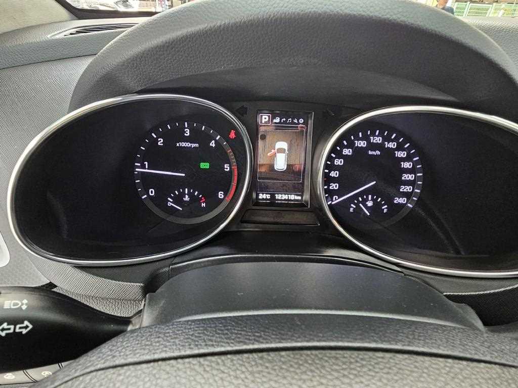 2016 Hyundai Santa Fe The - Miniatura 8
