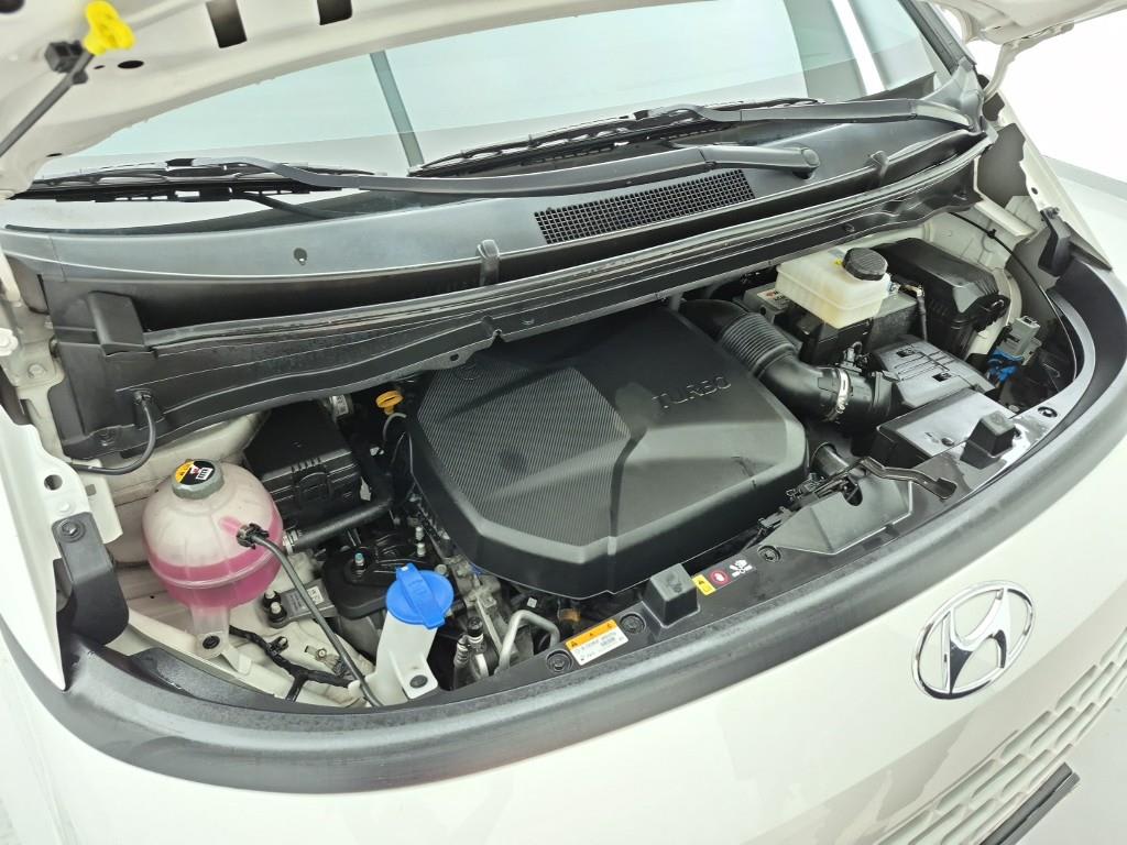 2023 Hyundai Staria 2WD Blanco - Miniatura 6