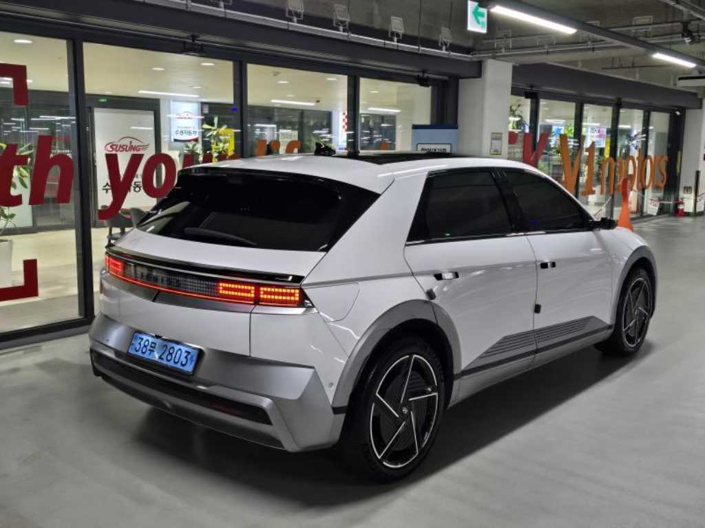 2025 Hyundai Ioniq 5 Ref 425388 Diesel Blanco - Miniatura 4