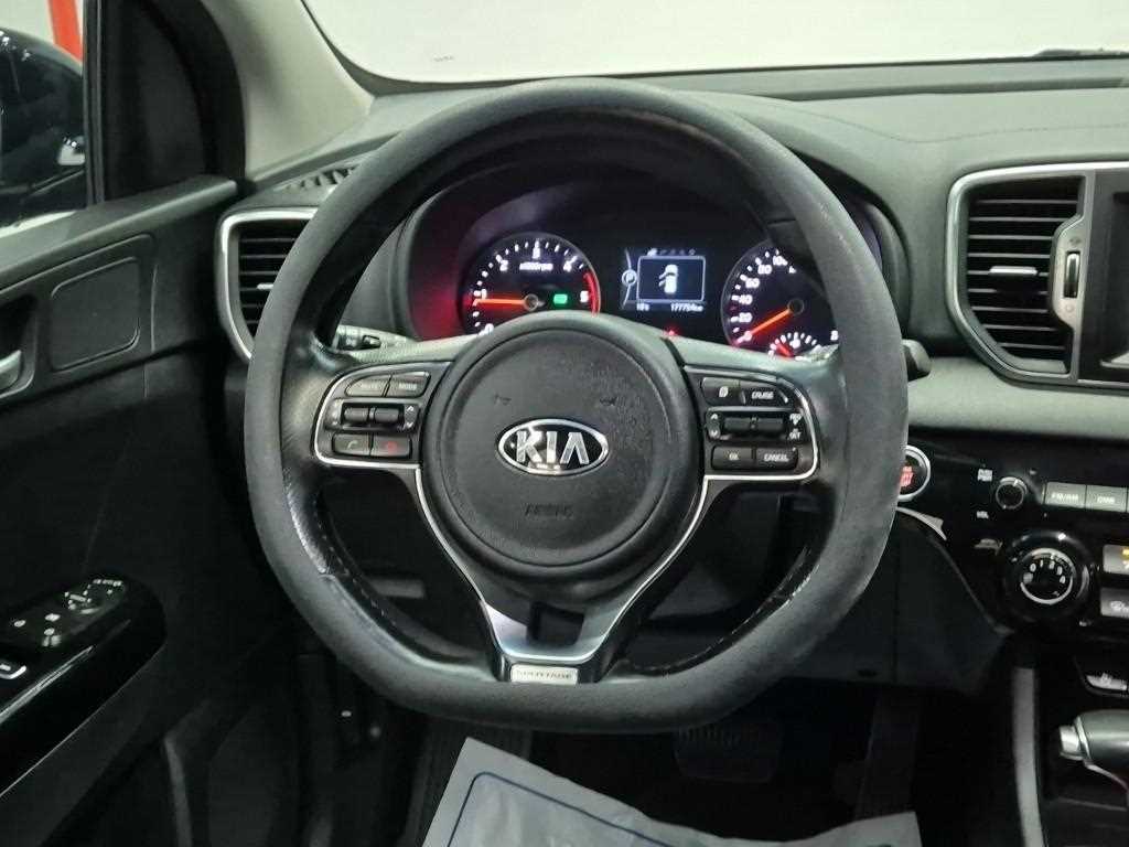 2016 Kia Sportage Diesel Negro - Miniatura 9