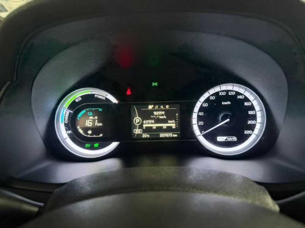 2017 Kia Niro 1.6 Gris - Miniatura 9