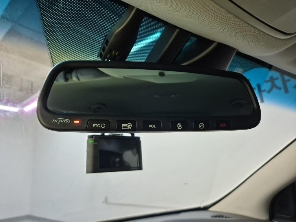 2013 Hyundai Santa Fe DM - Miniatura 6