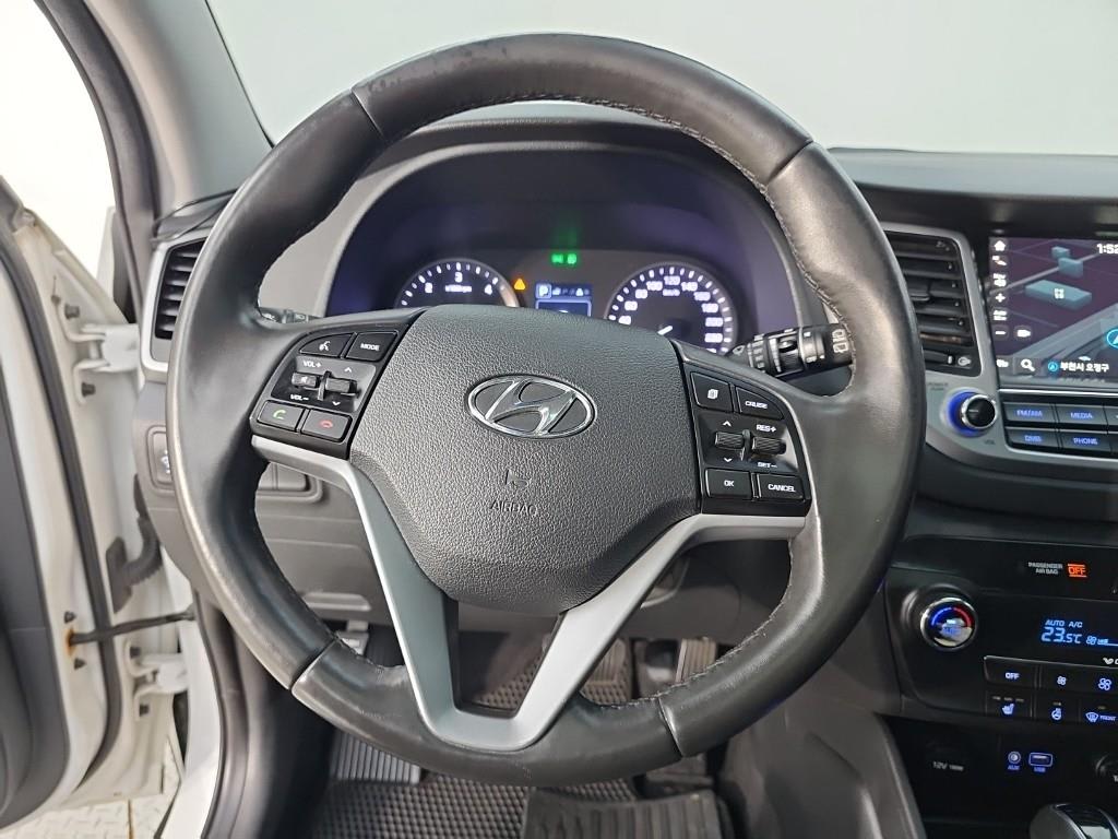 2017 Hyundai Tucson Diesel Blanco - Miniatura 9