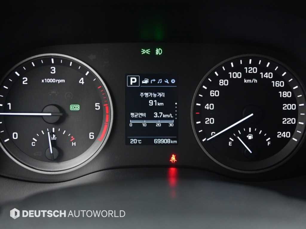 2016 Hyundai Tucson Diesel Gris - Miniatura 8