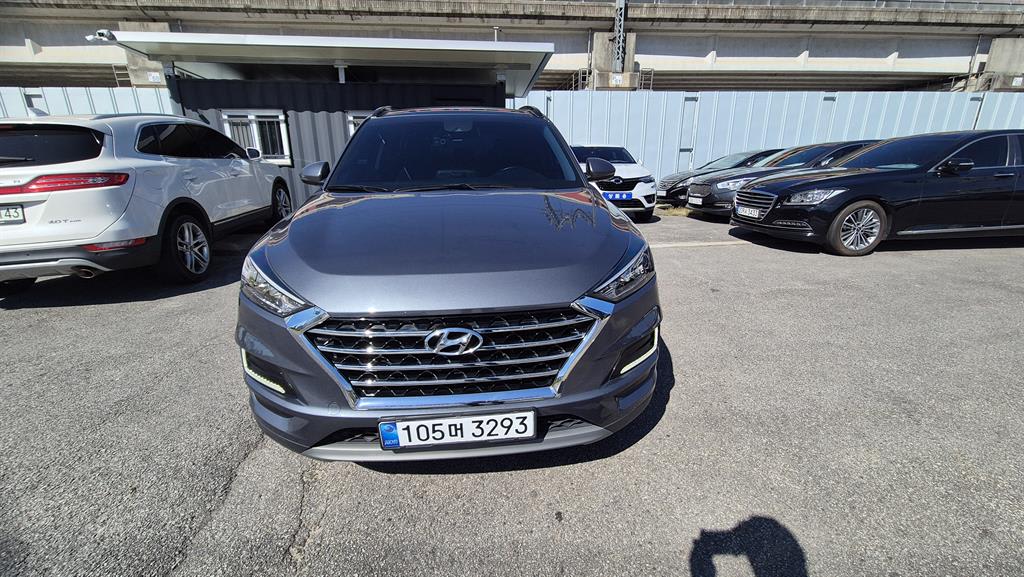 2020 Hyundai Tucson 1.6T Gris - Miniatura 2