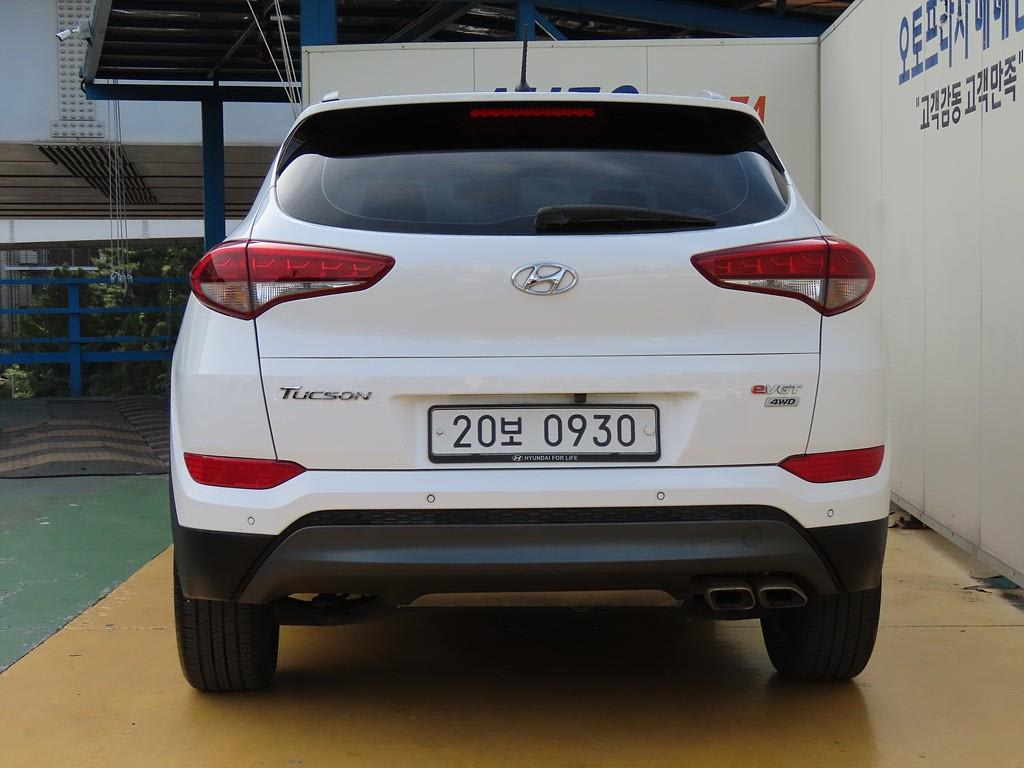 2016 Hyundai Tucson Diesel Blanco - Miniatura 4