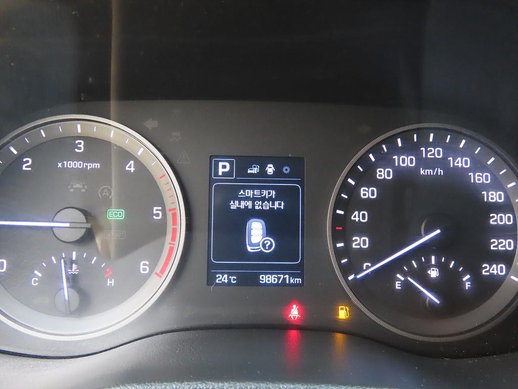 2016 Hyundai Tucson Diesel Blanco - Miniatura 9