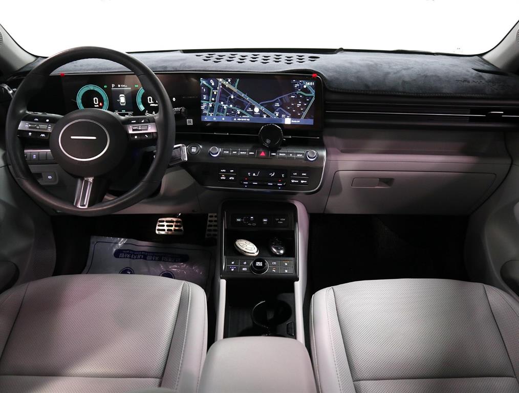 2025 Hyundai Kona New Negro - Miniatura 5