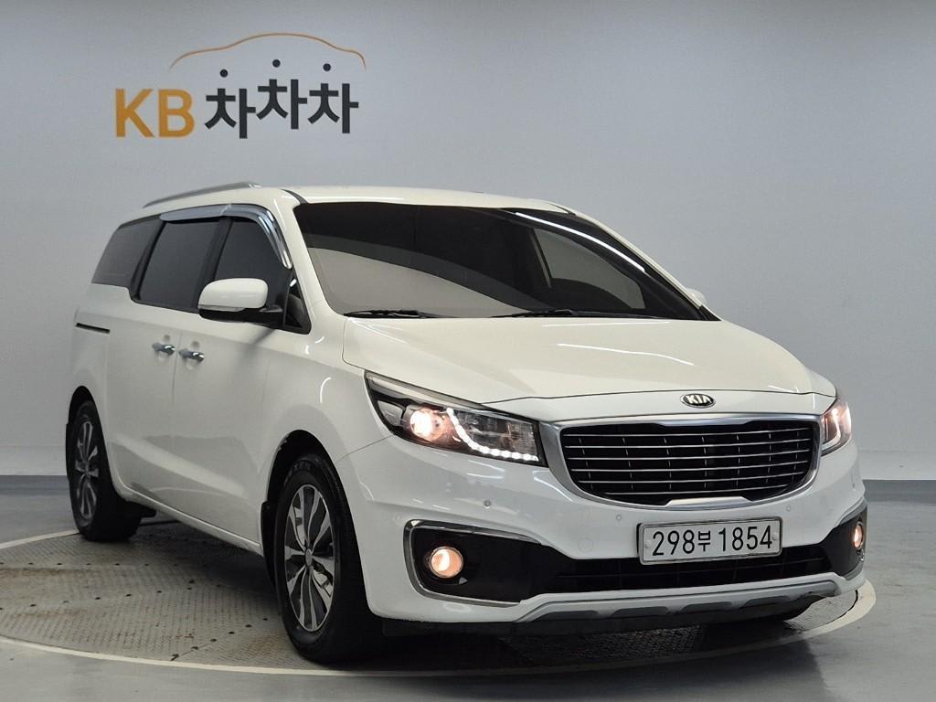 2017 Kia Carnival Diesel Blanco - Miniatura 4