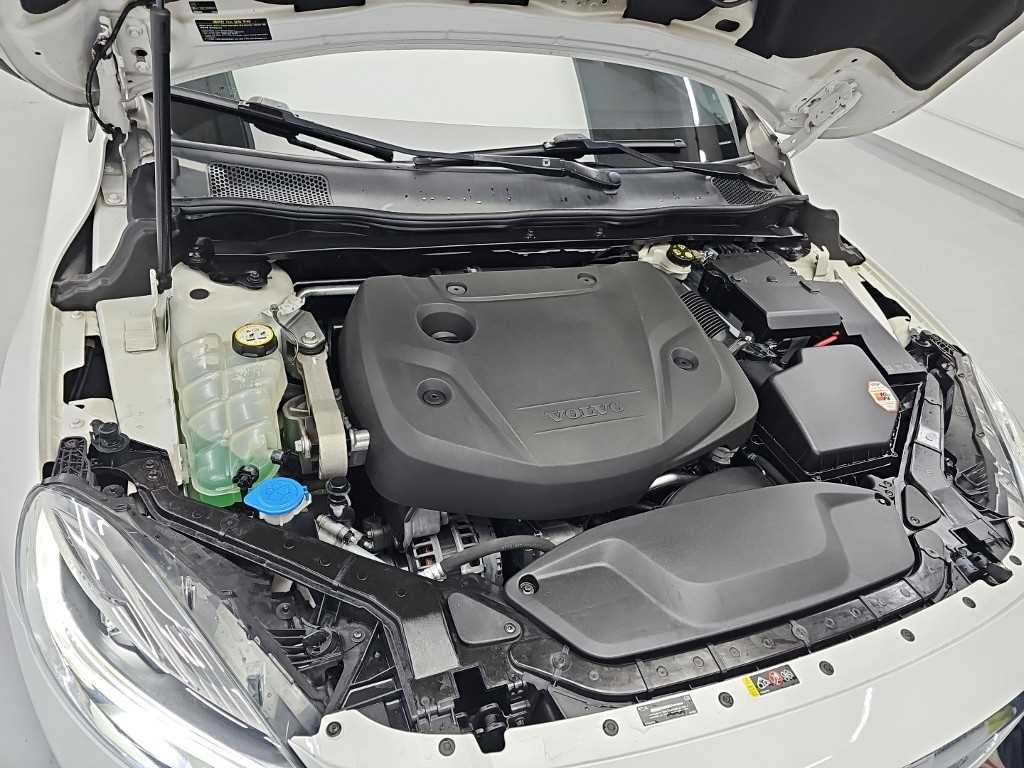 2017 Volvo V40 Ref 425422 Diesel Blanco - Miniatura 5