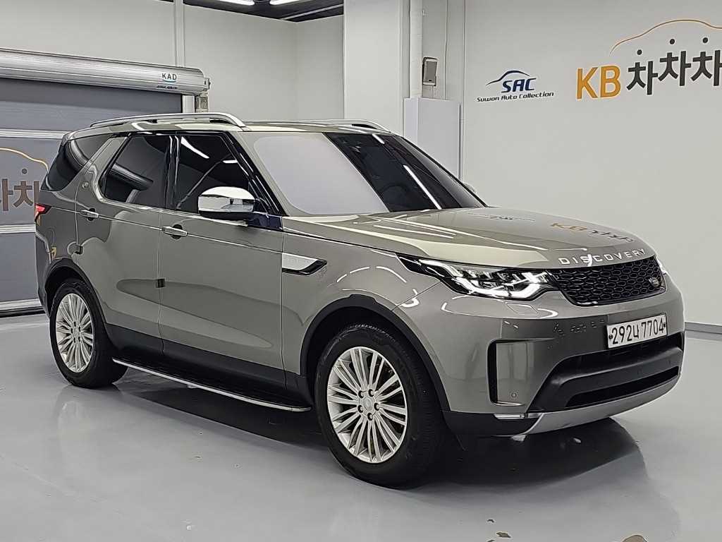 2018 Land Rover Discovery 5 Gris - Miniatura 4
