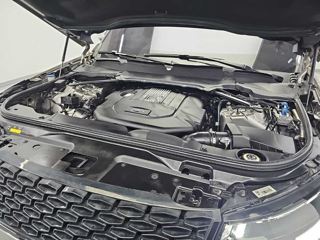 2018 Land Rover Discovery 5 Gris - Miniatura 5