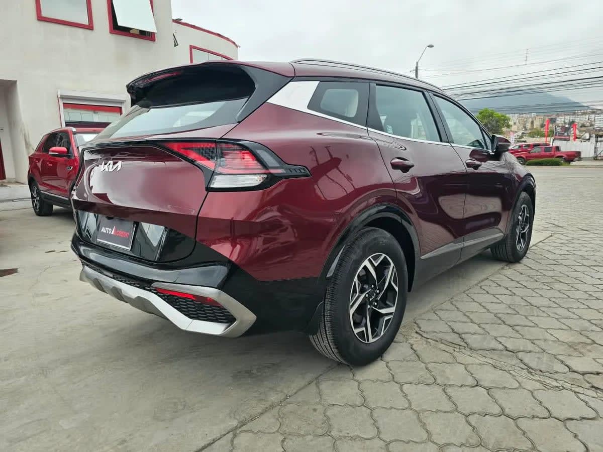 2024 KIA Sportage 2.0L - Miniatura 4