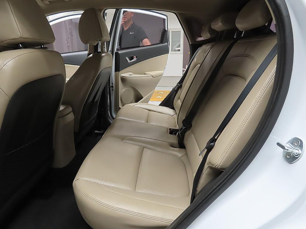 2019 Hyundai Kona 1.6 Blanco - Miniatura 9