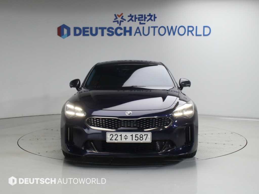 2021 Kia Stinger Meister Azul - Miniatura 3