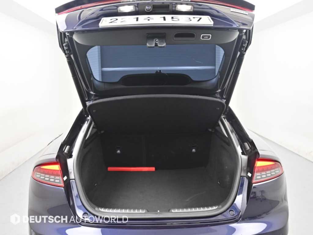 2021 Kia Stinger Meister Azul - Miniatura 5