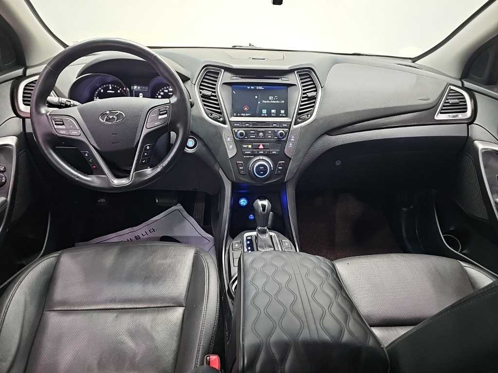 2017 Hyundai Santa Fe The Blanco - Miniatura 7