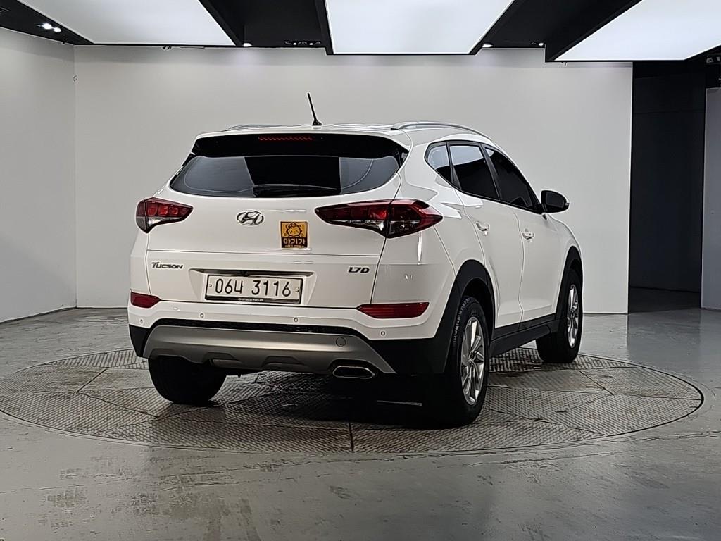 2018 Hyundai Tucson Diesel Blanco - Miniatura 4