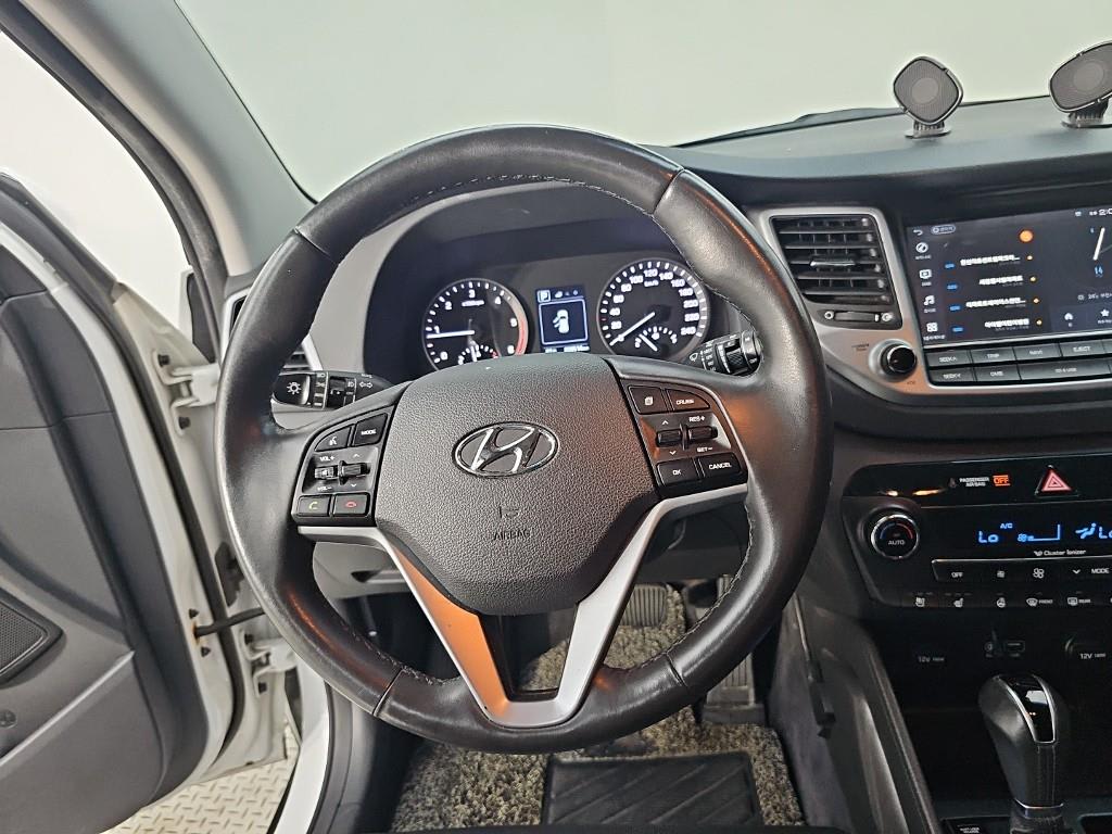 2018 Hyundai Tucson Diesel Blanco - Miniatura 9