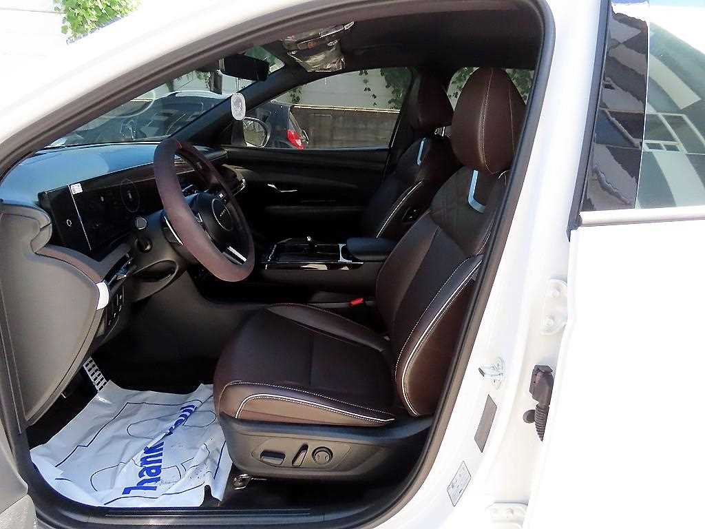 2024 Hyundai Tucson Hybrid Blanco - Miniatura 5
