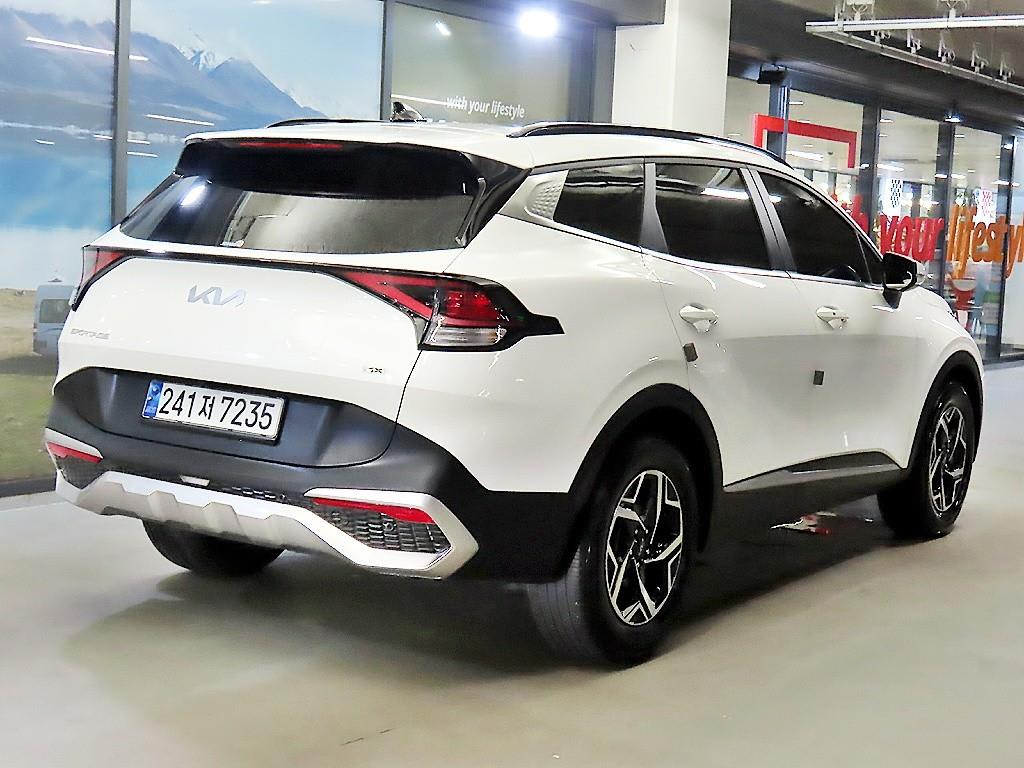 2023 Kia Sportage 1.6 Blanco - Miniatura 4