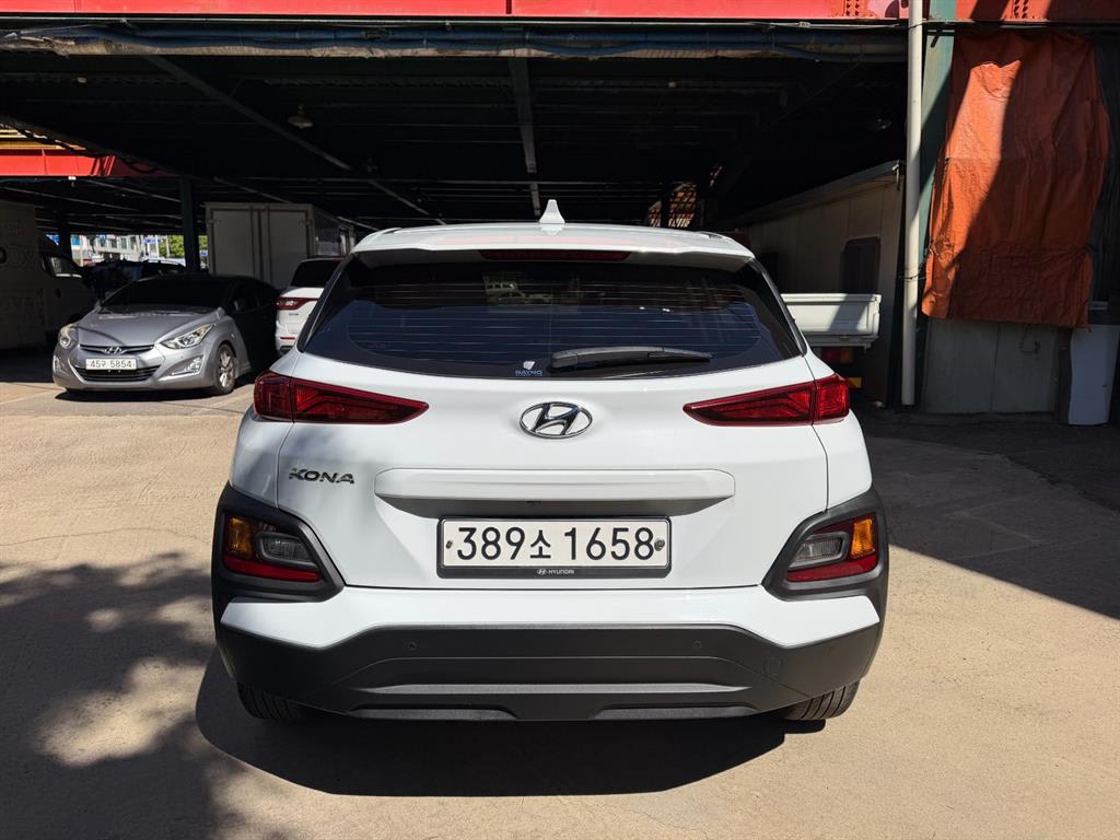 2020 Hyundai Kona 1.6 Blanco - Miniatura 4