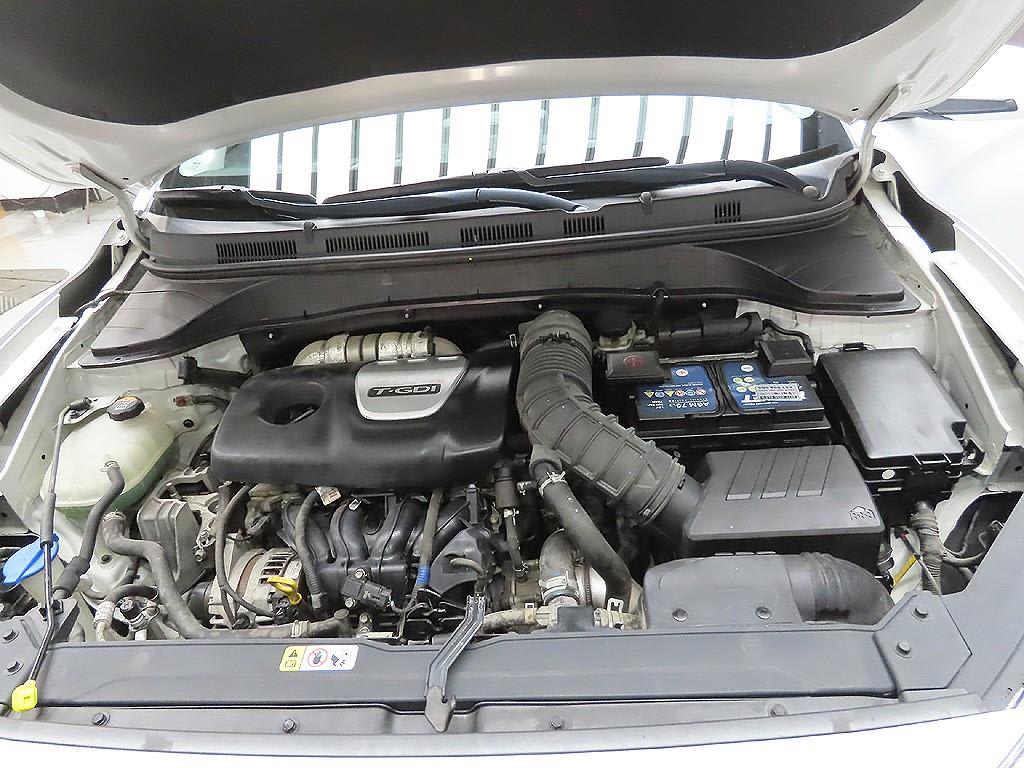 2018 Hyundai Kona 1.6 Blanco - Miniatura 8