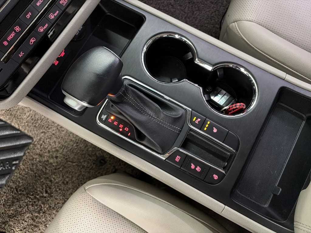 2019 Kia Carnival Diesel - Miniatura 8