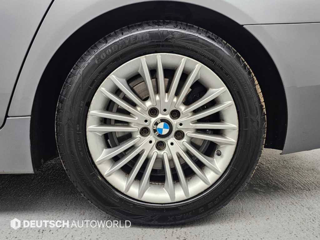 2015 BMW Serie 5 5 Series Ref 425994 Diesel Gris - Miniatura 5