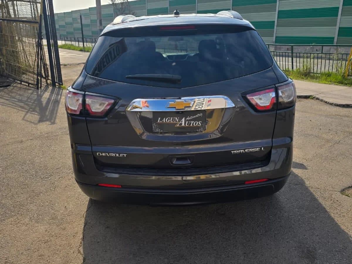 2015 Chevrolet Traverse 3.6L Gris - Miniatura 5