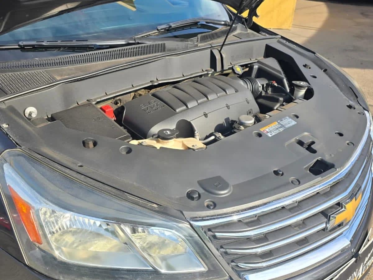 2015 Chevrolet Traverse 3.6L Gris - Miniatura 8