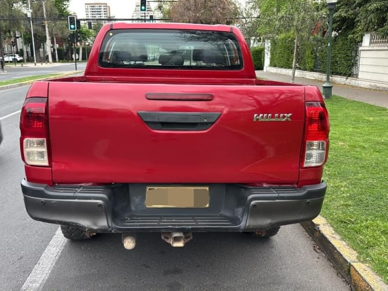 2021 Toyota HILUX Dcab - Miniatura 4