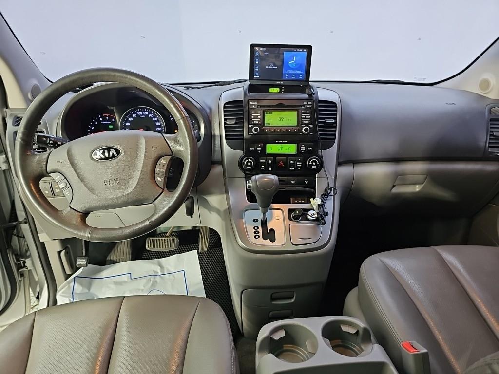 2013 KIA Carnival Ref 426527 Diesel Plata - Miniatura 5