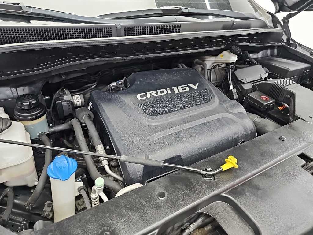 2015 Kia Carnival Diesel - Miniatura 5