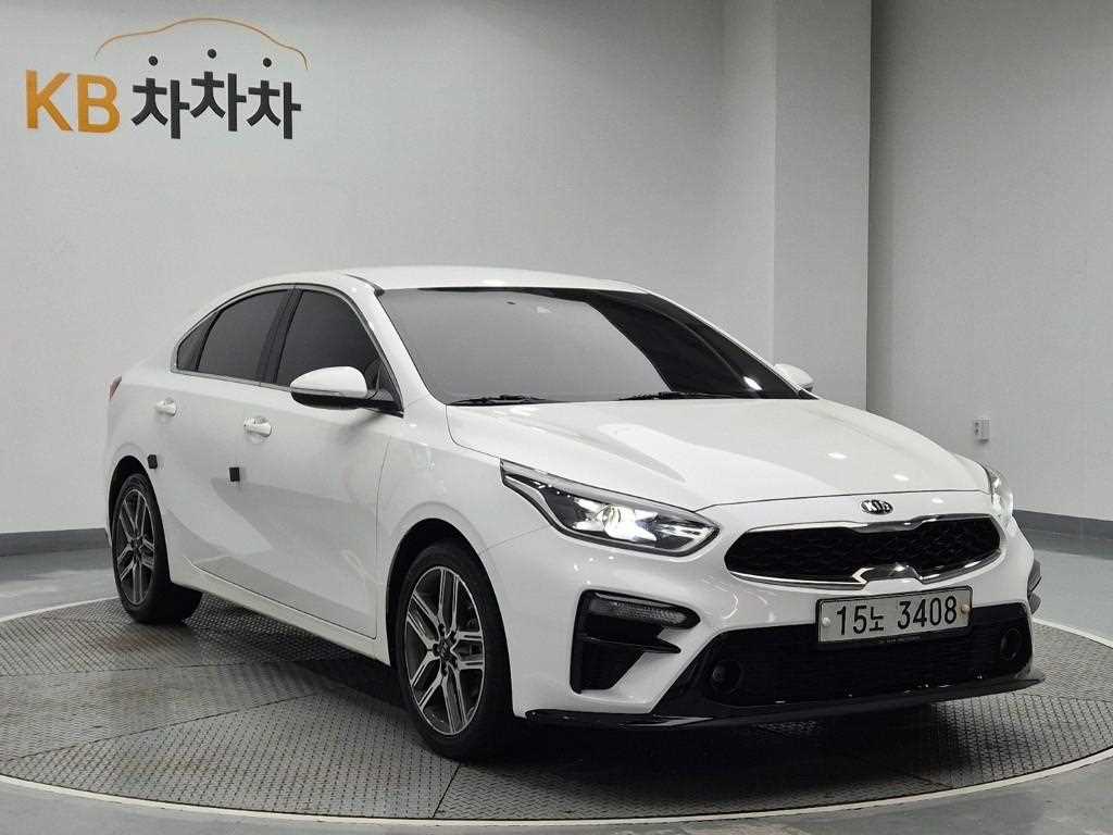 2019 Kia K3 1.6 Blanco - Miniatura 4