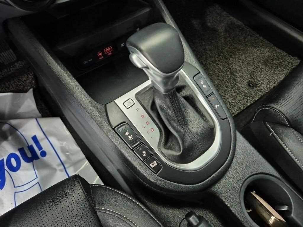 2019 Kia K3 1.6 Blanco - Miniatura 8