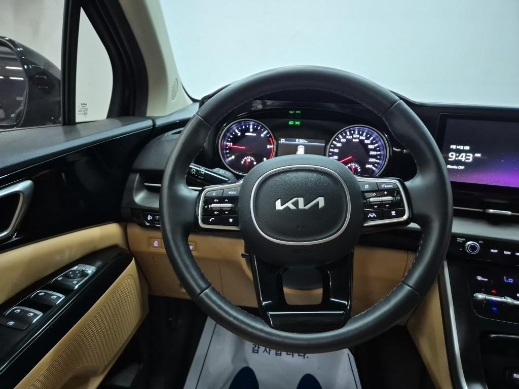 2023 Kia Carnival 4th Negro - Miniatura 9