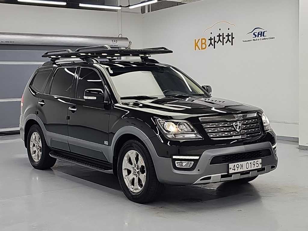 2017 Kia Mohave 4WD Negro - Miniatura 4