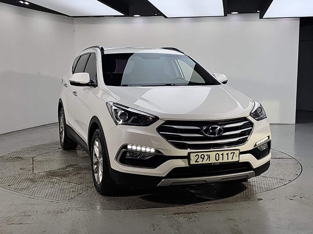 2017 Hyundai Santa Fe The Blanco - Miniatura 2