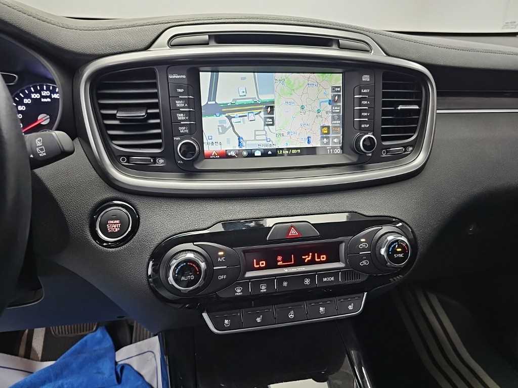 2015 Kia Sorento Diesel Negro - Miniatura 10