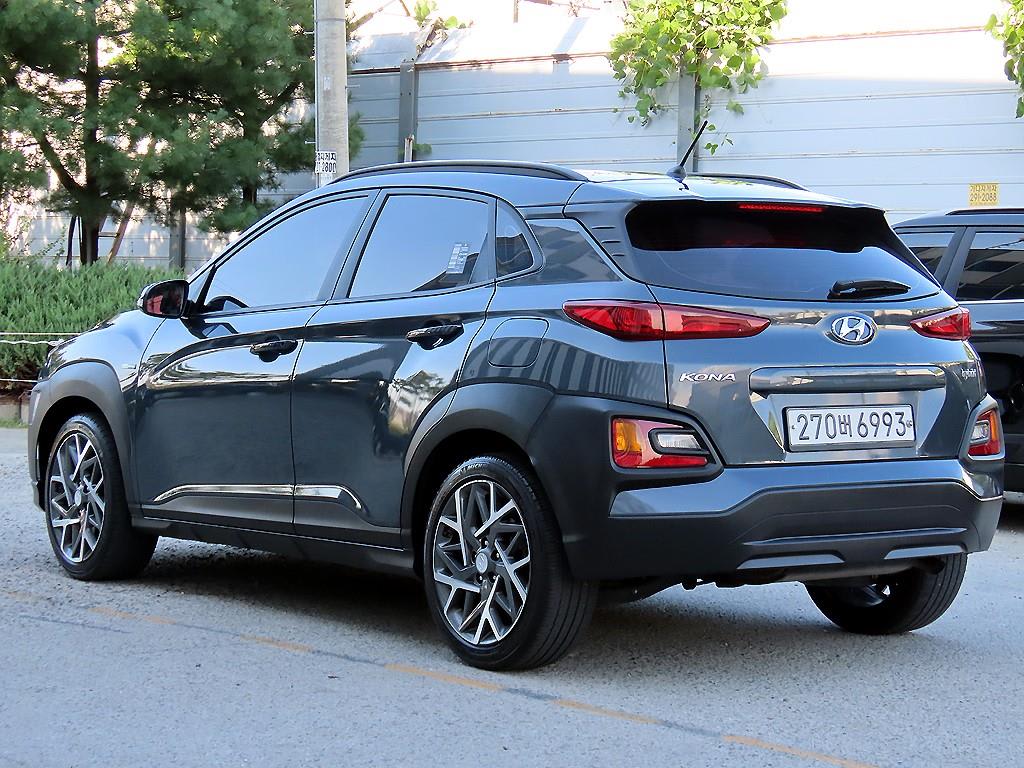 2020 Hyundai Kona Hybrid Gris - Miniatura 3