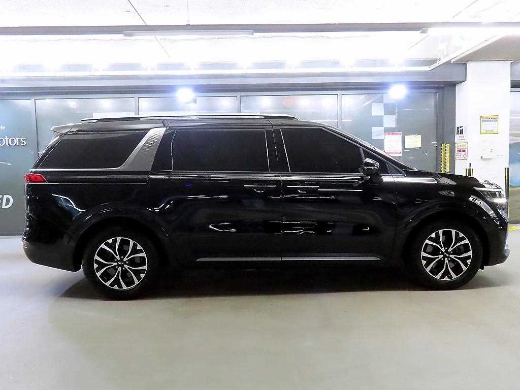 2021 Kia Carnival 4th - Miniatura 3